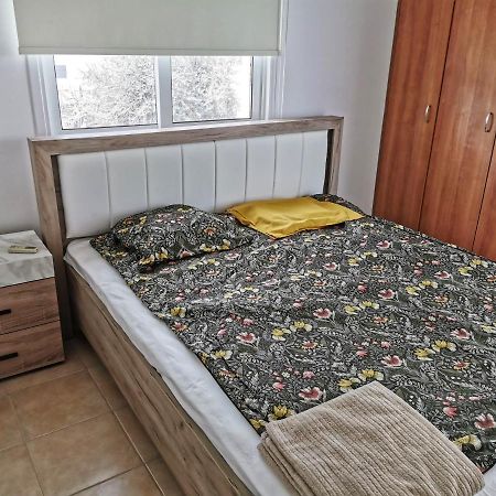 Flemigks 1 Bedroom Appartement لارنكا المظهر الخارجي الصورة