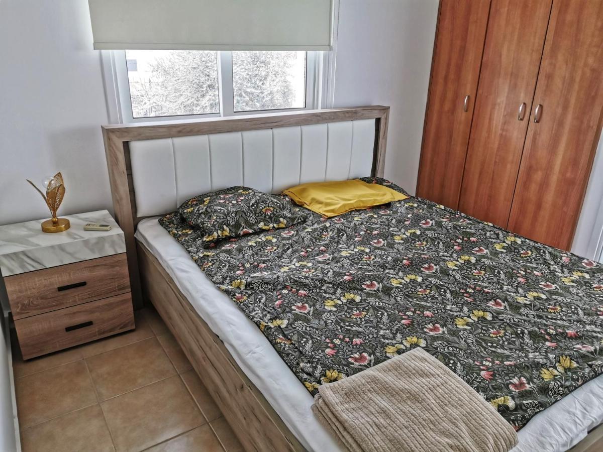 Flemigks 1 Bedroom Appartement لارنكا المظهر الخارجي الصورة